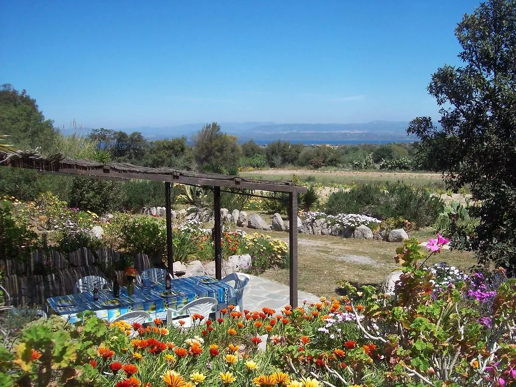 L'Oasi Villa SantʼAntìoco Vakantiehuis